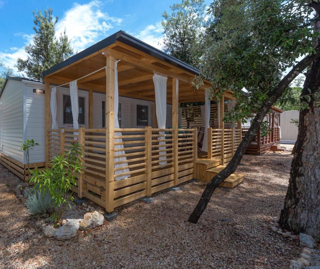 Mobile Homes Crystal 비오그라드나모루 외부 사진