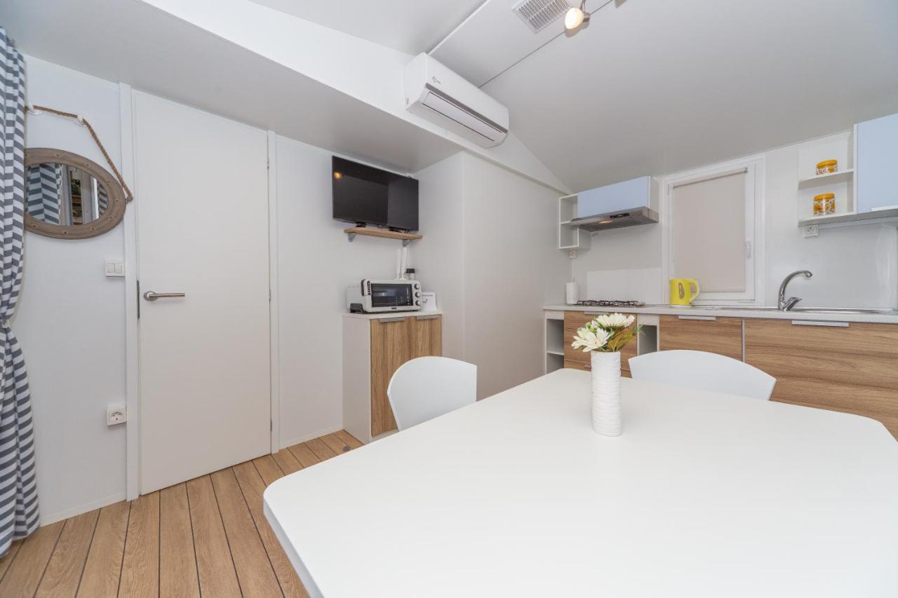 Mobile Homes Crystal 비오그라드나모루 외부 사진